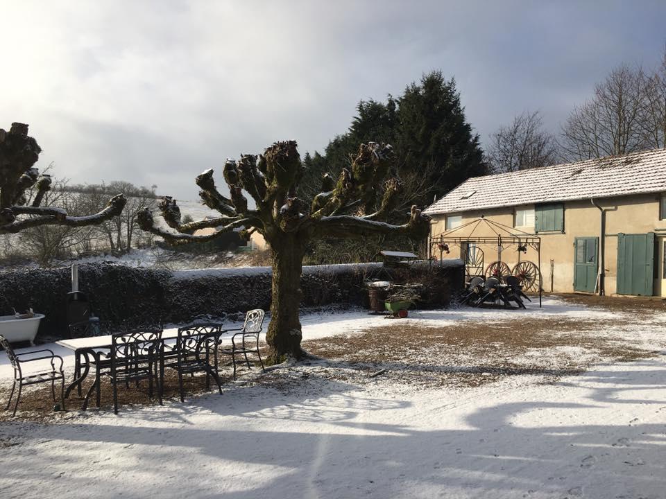 Gites La Tourelle Uxeau Exteriör bild
